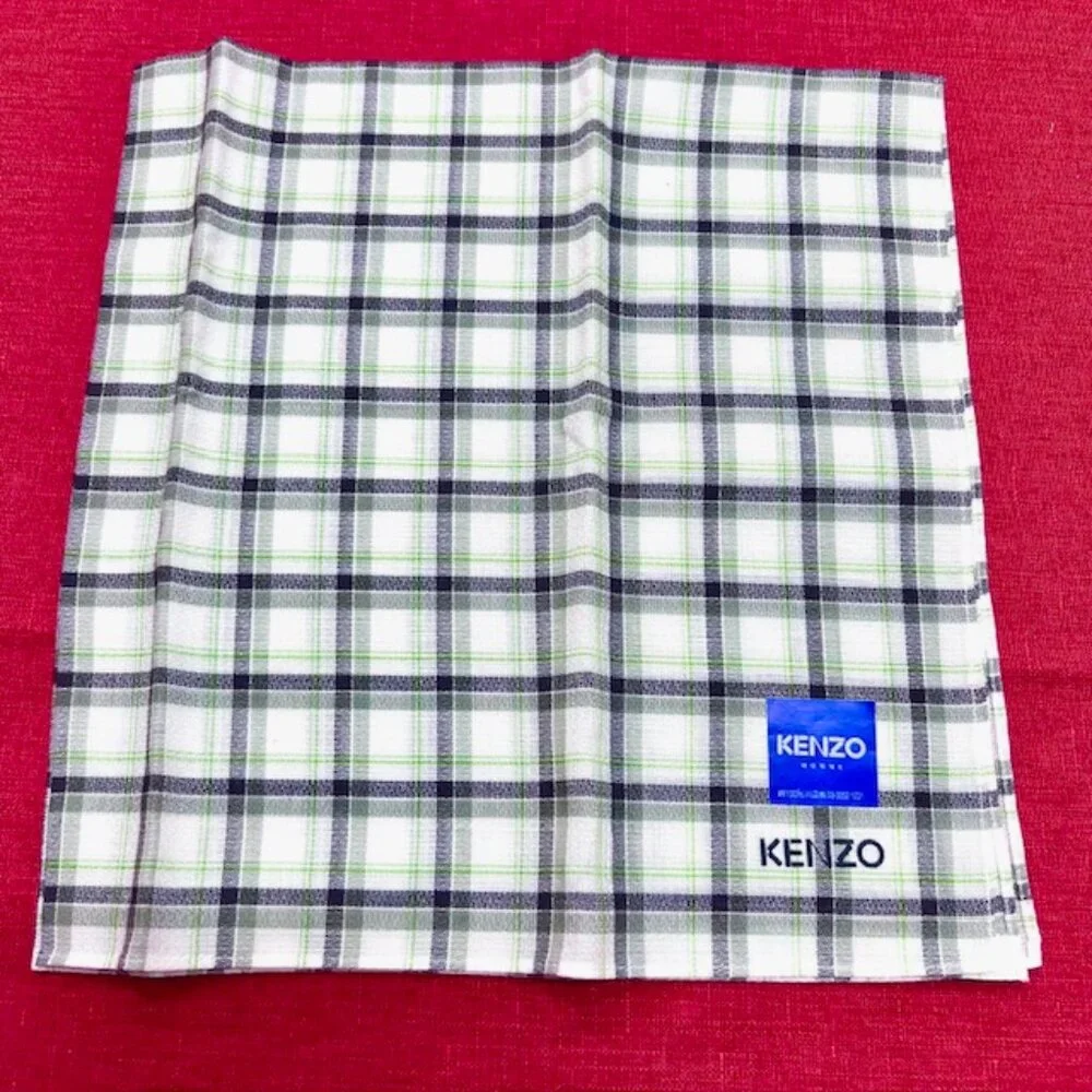 2 Neck Ties Silk:  Gucci dark green & KT Homme +1 Kenzo Paris Handkerchief (40)